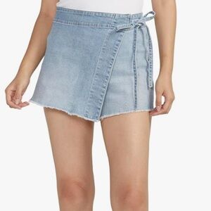 Silver Jeans Co. Light Blue Tie-Up Denim Skort -Skirt with Shorts W32” NWOT